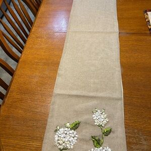 Linen Hydrangea Table Runner in Tan and White